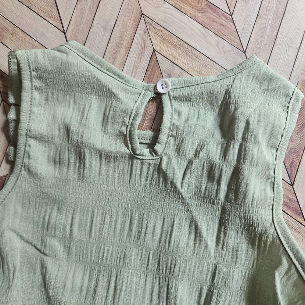 Girl's Sage Green Ruffle Dress Floral Sundress Lightweight Summer Outfit 6-7Y